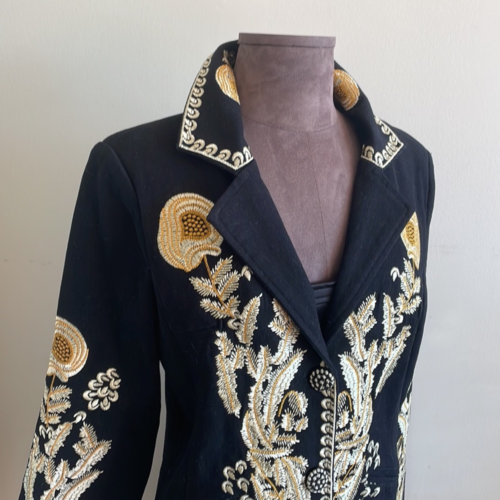 Embroidered Jacket Golden - Picture 3 of 15